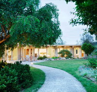 Lonsdale Park on the Yarra - Mackay Tourism