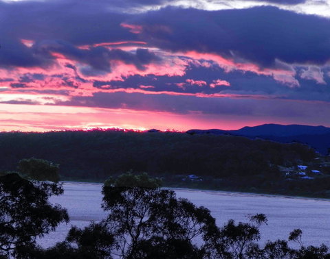 Longbeach Clifftop Retreat - Mackay Tourism 0