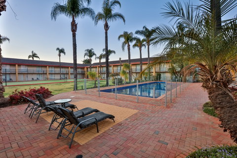 Mildura Inlander Resort - Mackay Tourism 1