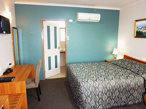 Mountain View Country Inn - Mackay Tourism 2