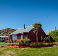 Pol and Pen Holiday Cottages - Mackay Tourism