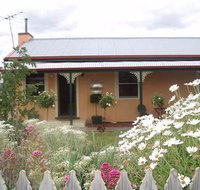 Ruby's Cottage - Mackay Tourism