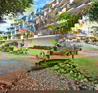 Sails Resort on Golden Beach - Mackay Tourism