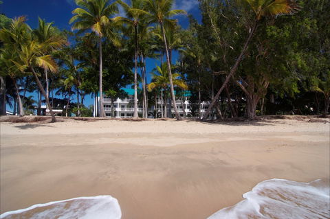 Agincourt Beachfront Apartments - Mackay Tourism 1