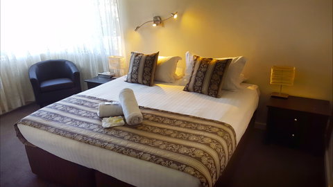 Balcony On Sixth Lodge - Mackay Tourism 1