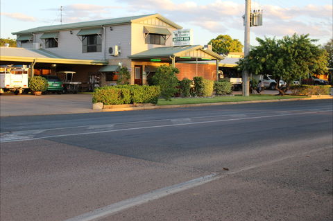 Barcaldine Country Motor Inn - Mackay Tourism 0