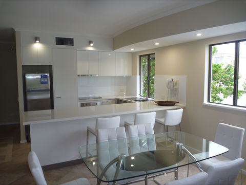 Bella Casa Noosa - Mackay Tourism 0
