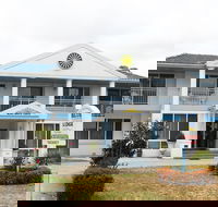 Blue and White Lodge - Mackay Tourism
