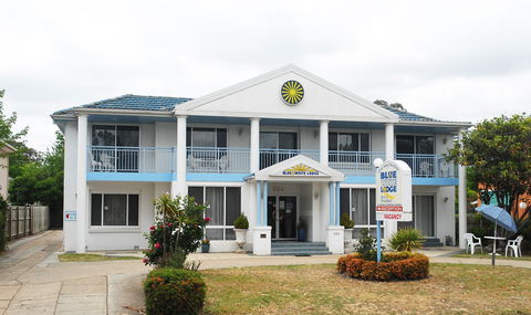 Blue And White Lodge - Mackay Tourism 0