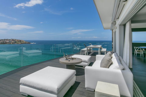 Bondi Beach Penthouse - Mackay Tourism 1