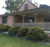 Carinya Cottage Holiday House - Mackay Tourism