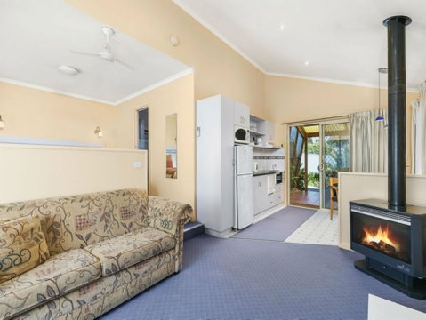 Cottages For Two - Mackay Tourism 0