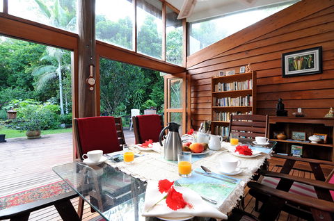 Cow Bay Homestay Bed And Breakfast - Mackay Tourism 2
