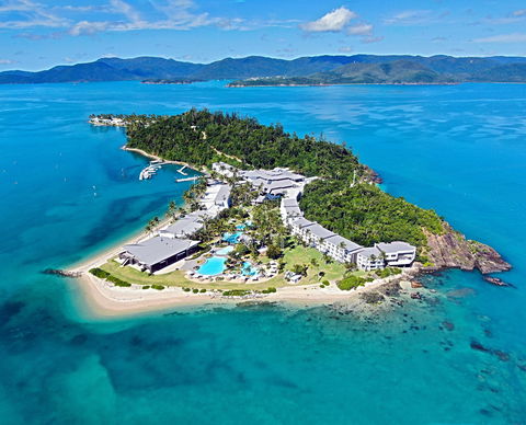 Daydream Island Resort And Living Reef - Mackay Tourism 0