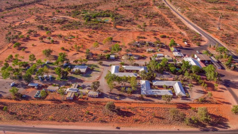 Erldunda Roadhouse - Mackay Tourism 0