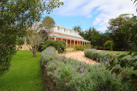 Fitzroy Inn Historic Retreat - Mittagong - Mackay Tourism 0