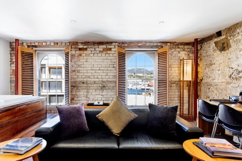 Henry Jones Art Hotel - The - Mackay Tourism 0