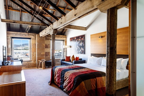 Henry Jones Art Hotel - The - Mackay Tourism 2