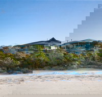 Island Beach Lodge - Mackay Tourism
