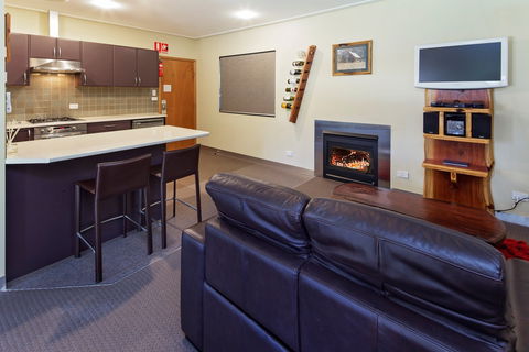 Kickenback Studio - Mackay Tourism 1