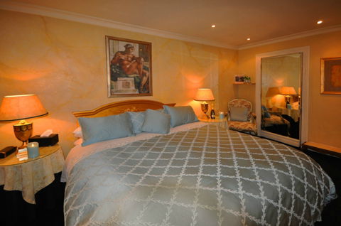 Leuras Magical Manderley - Mackay Tourism 0