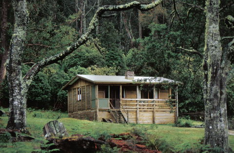 Mountain Valley Wilderness Holidays - Mackay Tourism 1