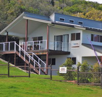 Point Plomer Holiday Cottages - Mackay Tourism