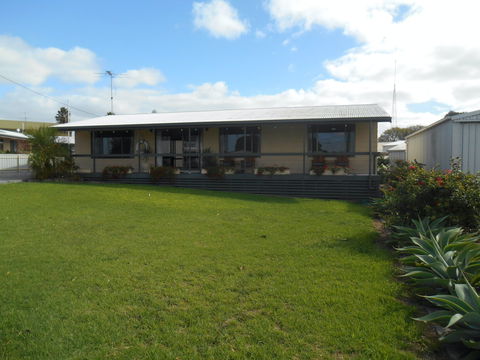 Roshy's Retreat - Mackay Tourism 0