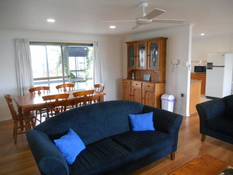 Roshy's Retreat - Mackay Tourism 2