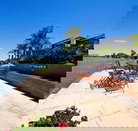 Waterfront Holiday Houses - Mackay Tourism