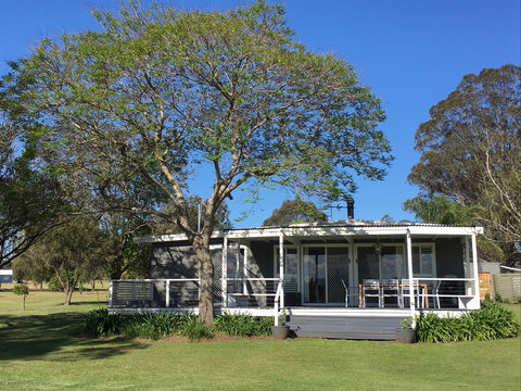 Wilderness Grove Estate - The Cottage - Mackay Tourism 1