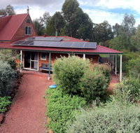 Windrose Bed and Breakfast - Mackay Tourism
