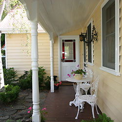 Yuulong Bed And Breakfast - Mackay Tourism 1