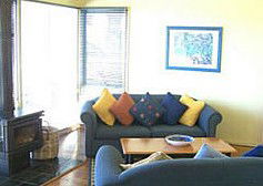 Burnt Creek Cottages - Mackay Tourism 1