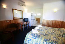 Esplanade Motel - Mackay Tourism 1