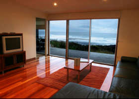 Hearns Beachside Villas - Mackay Tourism 2