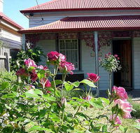 Airleigh - Rose Cottage - Mackay Tourism
