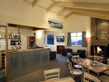 Cooroona Alpine Lodge - Mackay Tourism 0