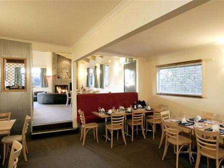Cooroona Alpine Lodge - Mackay Tourism 1