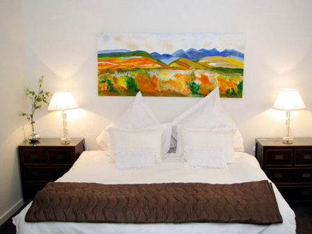 Boutique Stays - Lalique - Mackay Tourism 0