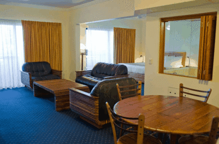 Kacys Bargara Beach Motel - Mackay Tourism 3