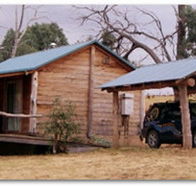 Gaddleen Grove Cottages - Mackay Tourism