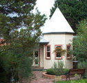 Braeside Garden Cottages - Mackay Tourism