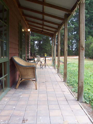 Maroo Park Cottages - Mackay Tourism 1