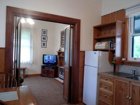 Trafalgar Cottage - Mackay Tourism 3