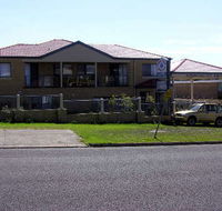 Marks Villa by the Sea - Mackay Tourism
