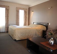 Seymours On Lydiard - Mackay Tourism