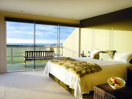 Whites Beach Torquay - Mackay Tourism 3