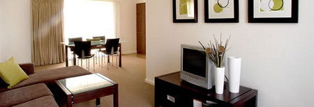 May Park Executive Apartments - Mackay Tourism 4