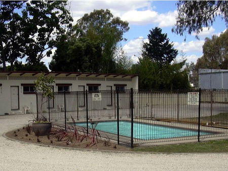 Auto Lodge Motor Inn - Mackay Tourism 4